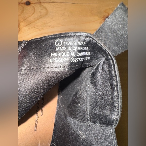 Time and True Women’s Stretch Ankle Round Toe Fall Faux Suede Memory Foam Boots - Picture 6 of 8